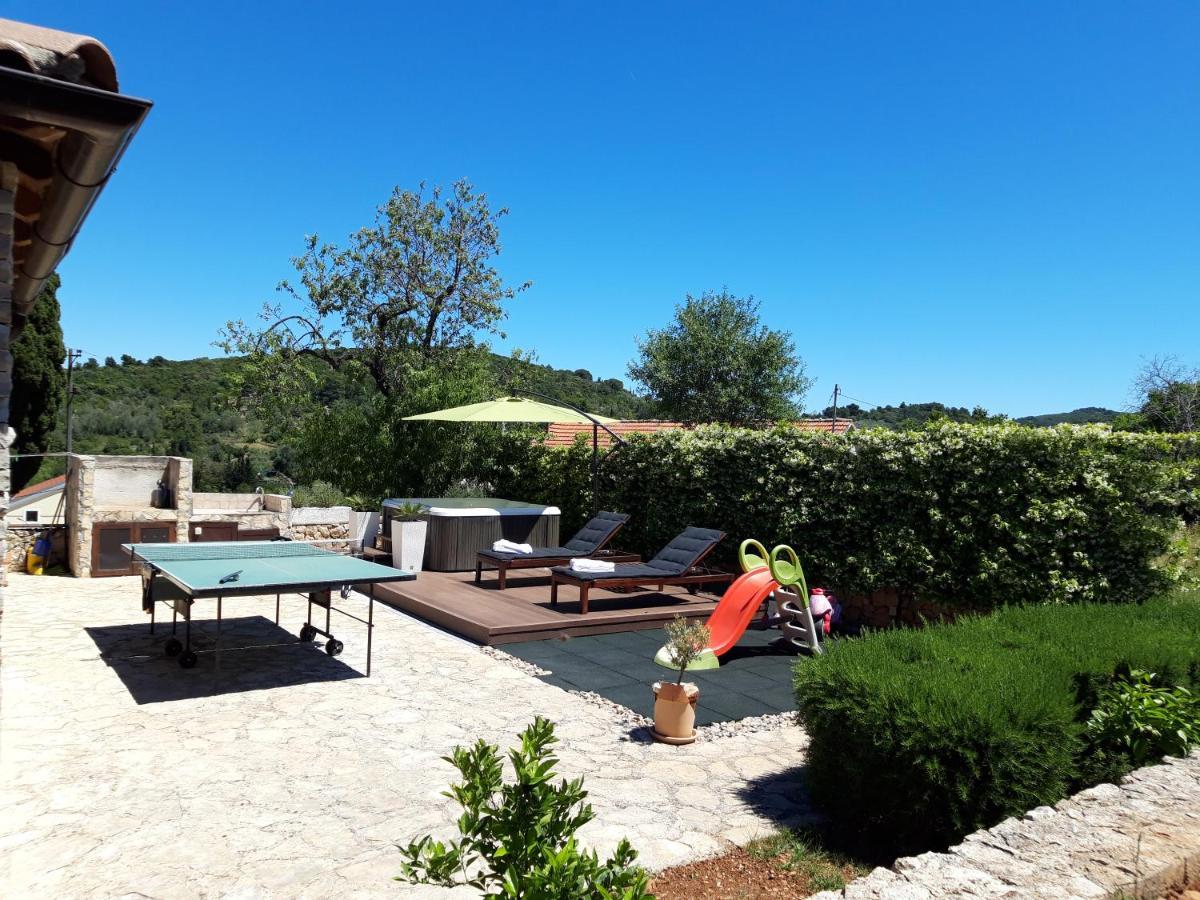 Villa Aurelia Žman Eksteriør billede